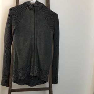 ivivva zip up Jacket. super warm,made very well.